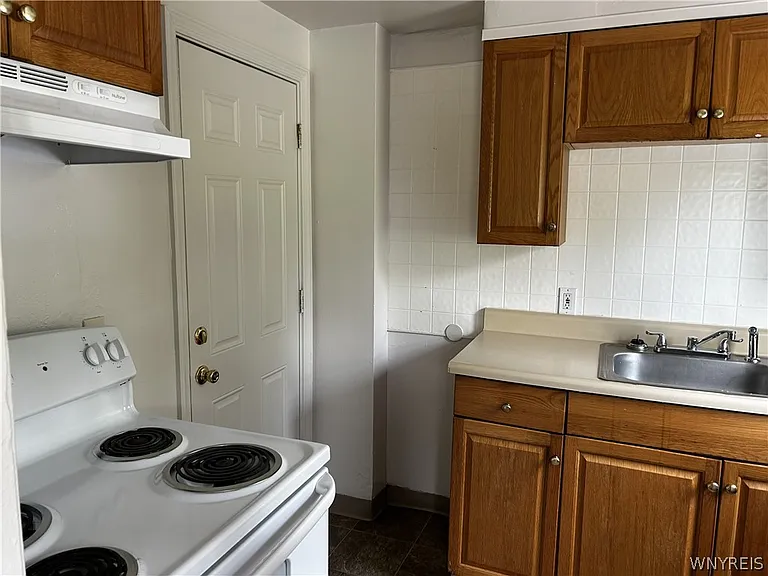 680 Taunton Pl #680 — Photo 5