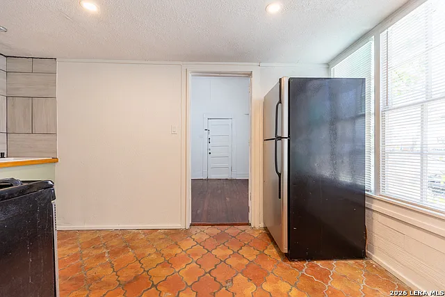 426 E Woodlawn Ave #1 — Photo 15