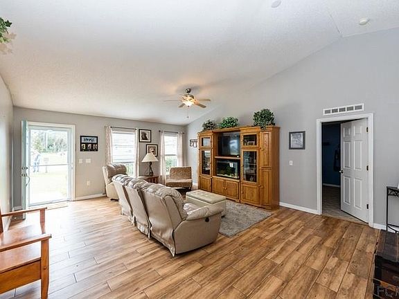 3rd image of 79 Randolph Dr