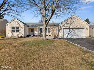 110 Foxwood Ln, Forked River, NJ 08731