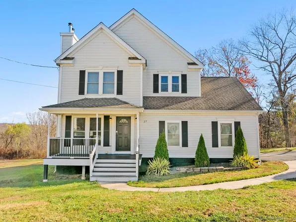 27 Renshaw Drive, East Haven, CT 06512