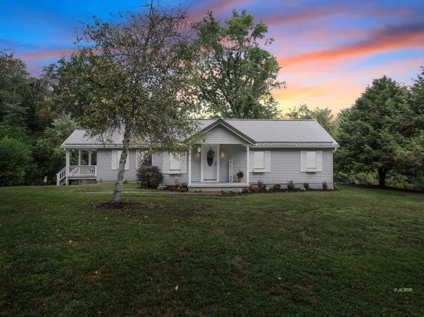 11474 Pleasanton Rd, Athens, OH 45701
