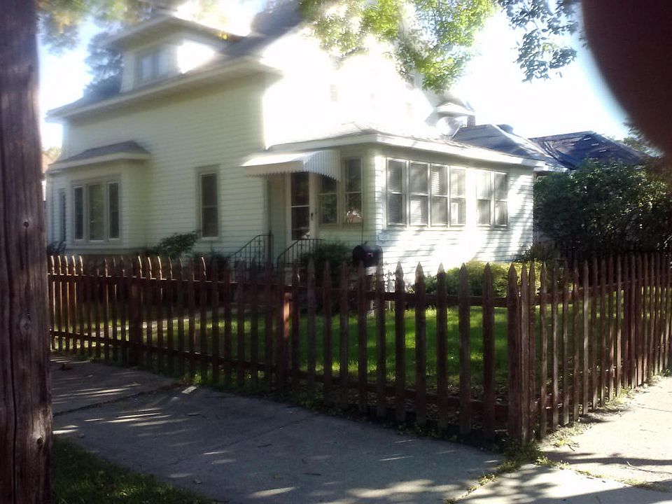 2nd image of 1123 17th St S