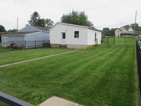 5th image of 429 E Lawn Rd