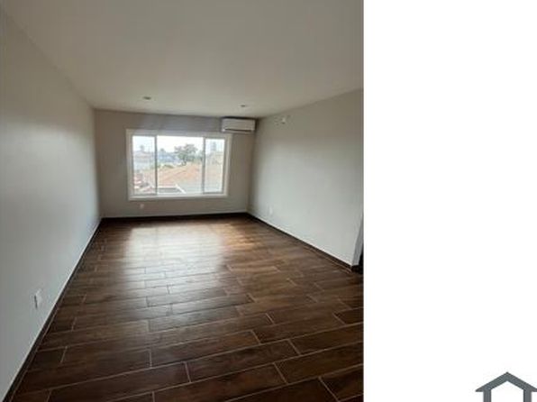 1108 W 110th St APT 13