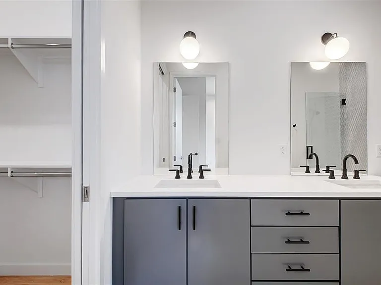 6020 Springdale Rd #3 — Photo 9