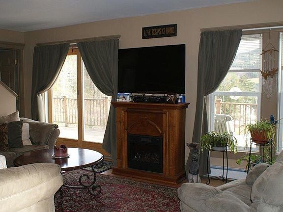 4th image of 125 Smith Hill Rd