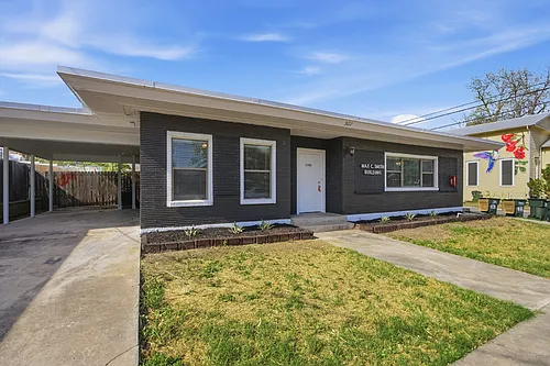 302 W San Antonio St #101 Photo 1