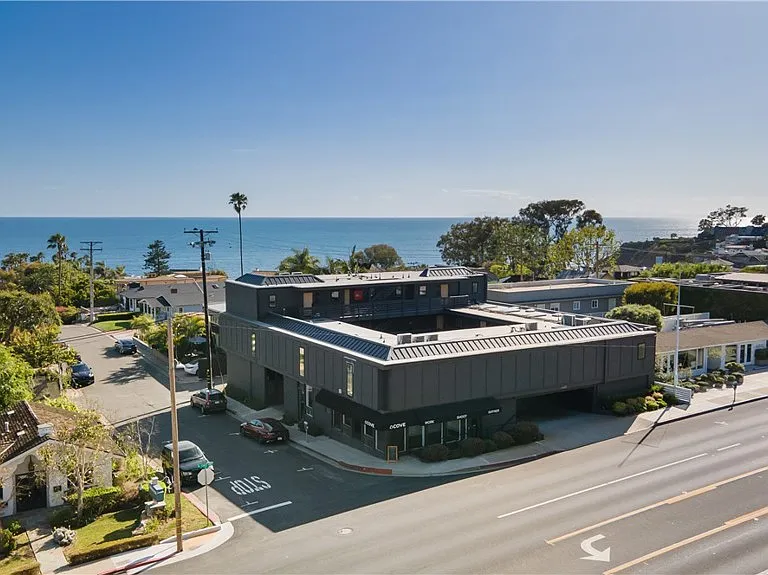 1105 N Coast Hwy — Photo 37