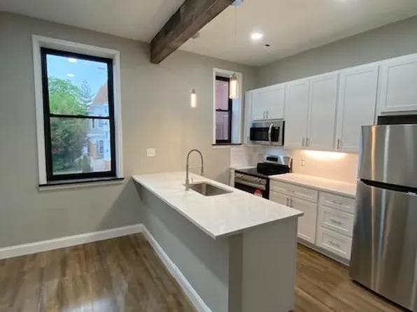 4705 Washington Blvd #2, Saint Louis, MO 63108