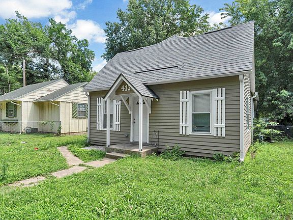 3rd image of 417 W 11th Ave