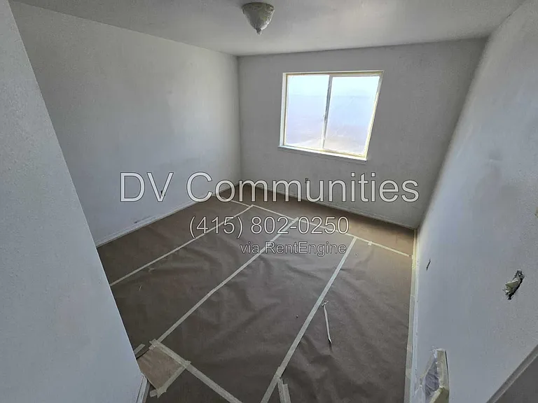 2820 SW Juniper Ave — Photo 2
