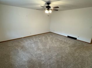 803 N Alpine Rd #1, Rockford, IL 61107