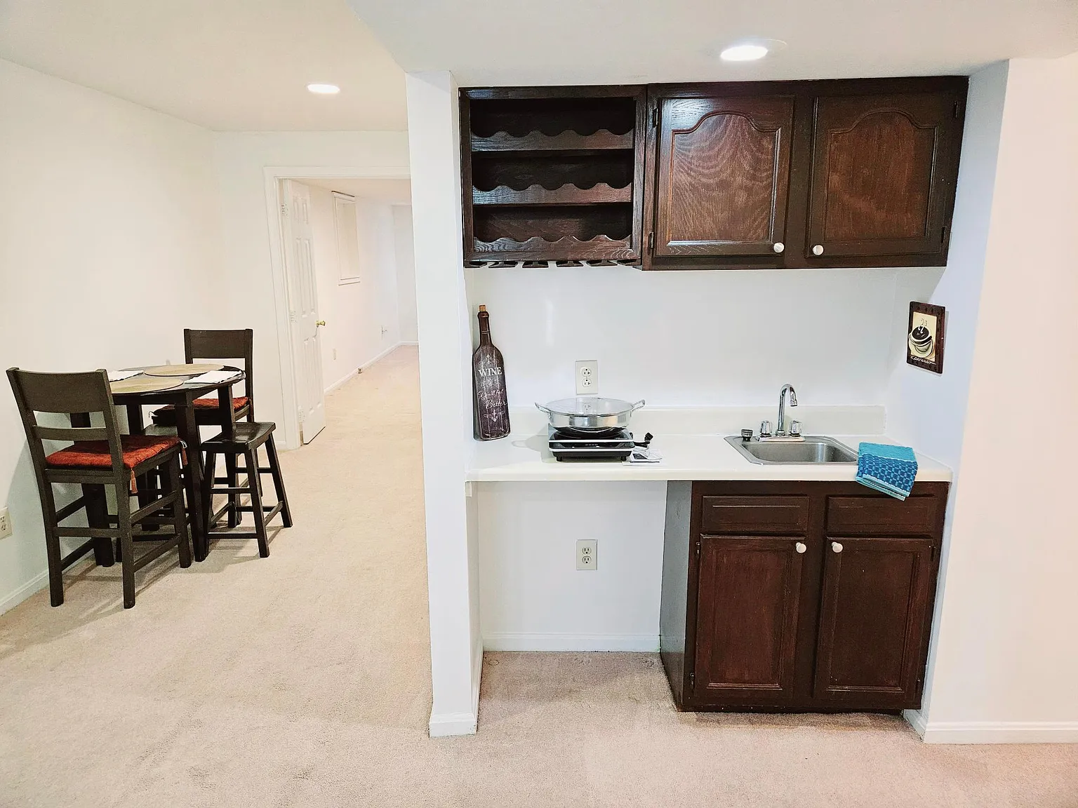 9409 Surratts Manor Dr — Photo 3