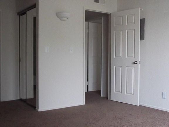 4th image of 760 E Route 66 APT 35