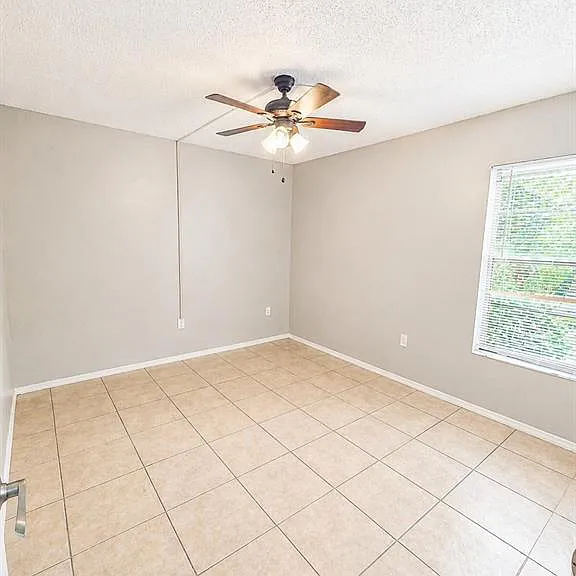 4810 Ho Wil Ln #4810 — Photo 8