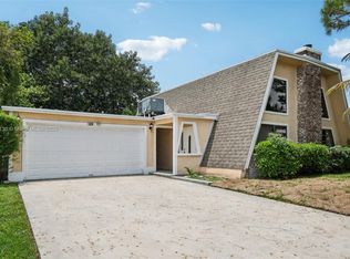126 Barcelona Dr, Royal Palm Beach, FL 33411