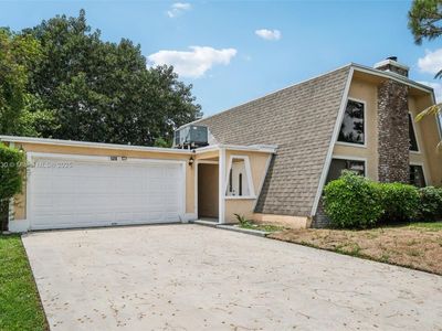 126 Barcelona Dr, Royal Palm Beach, FL, 33411