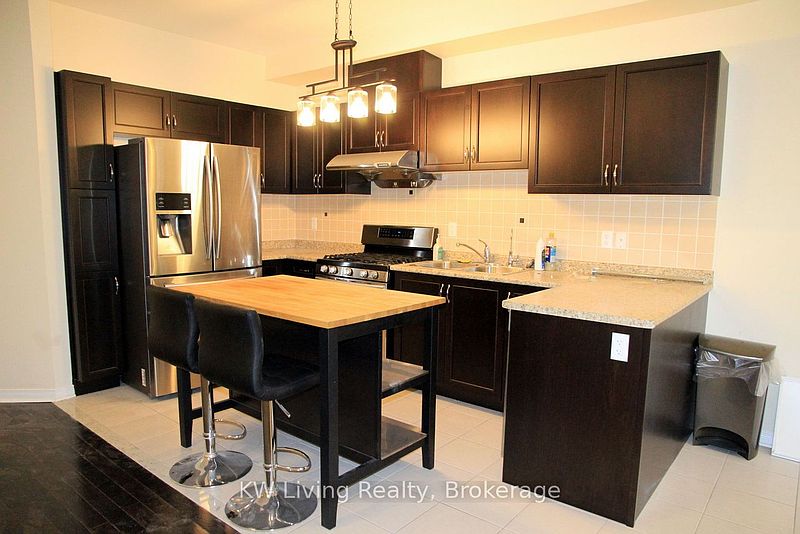 Markham Townhouse for rent - 3 Bedrooms in Markham