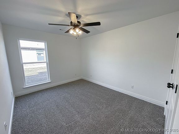 5th image of 27983 E 108th Pl S