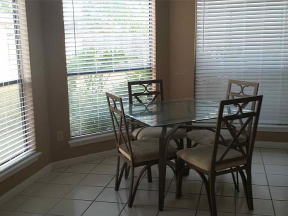3rd image of 5305 Meadowgate Dr