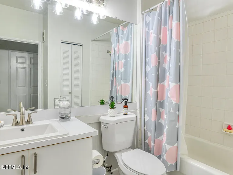 605 Fairway Dr #203 — Photo 22