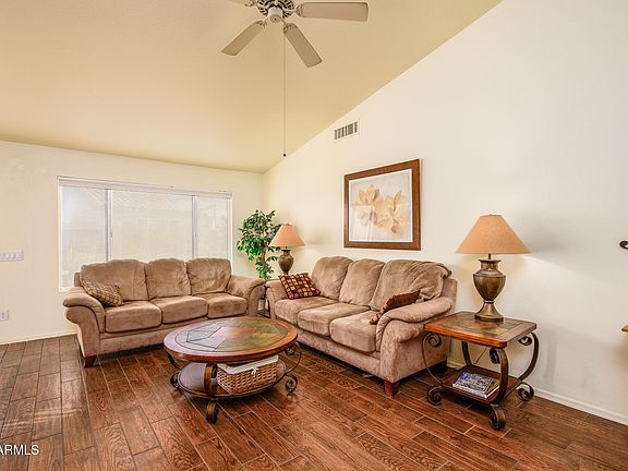 5th image of 1757 E LINDRICK Drive