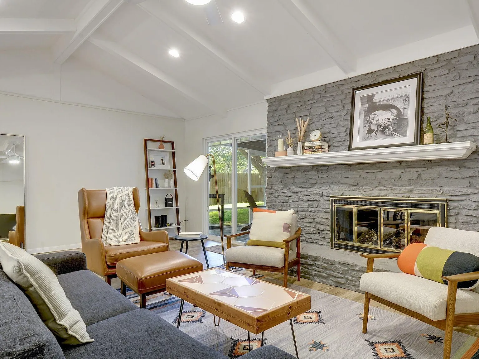 4 bed, 1584 sqft, $3,000 — Photo 4