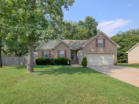 2nd image of 609 Ashley Oaks Dr