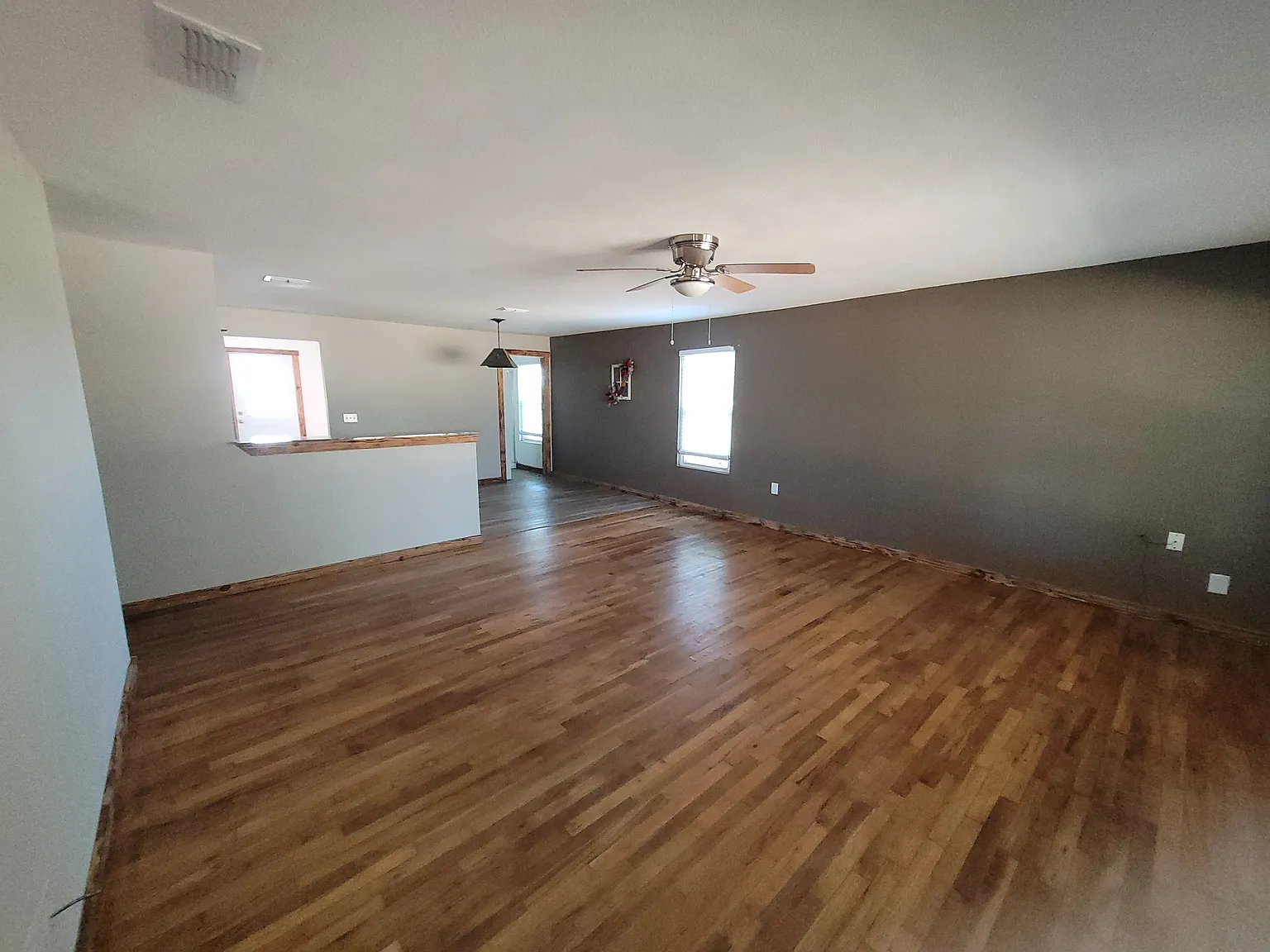 3 bed, 1500 sqft, $1,850 — Photo 2