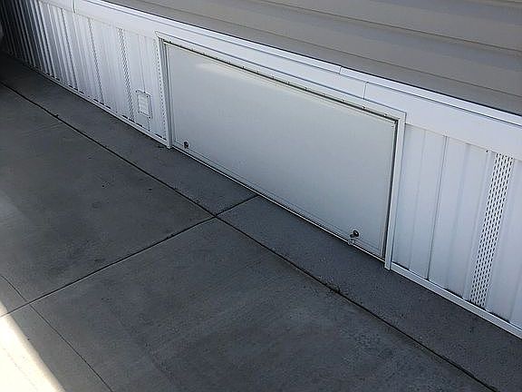 3 Storage area underneath 