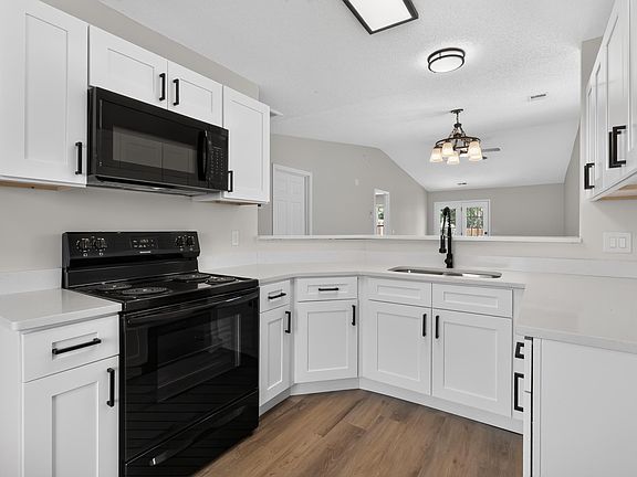 5th image of 107 Linville Ct