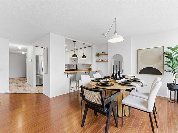 5th image of 1020 NE 14th Ave SW #604