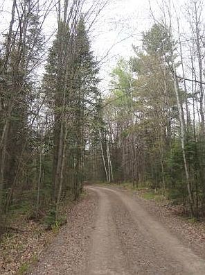 5th image of N2195 Castle Dr