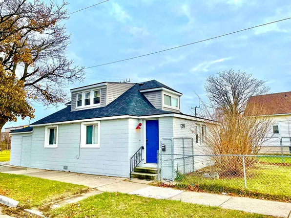 12158 Nagel St, Hamtramck, MI 48212