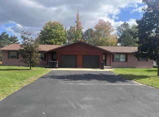 400-402 Sycamore Ave, Plover, WI 54467