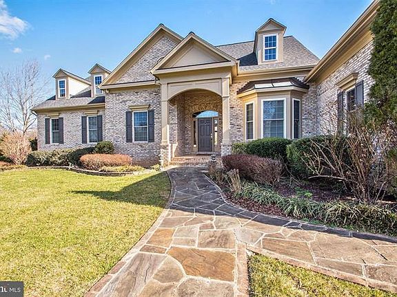 4th image of 22301 Rolling Hill Ln