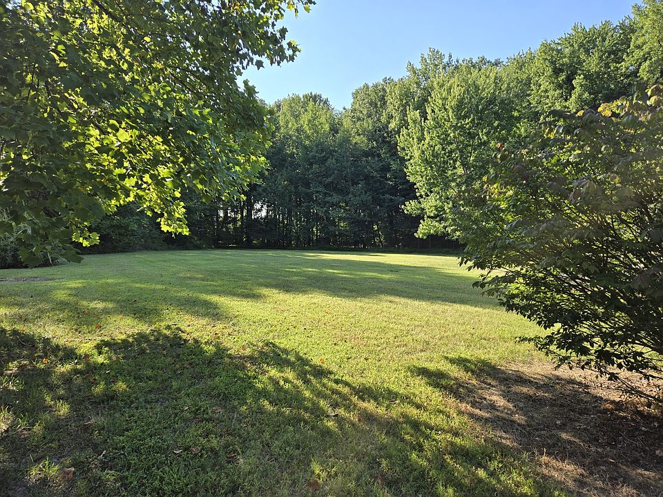 2nd image of 2550 Friendship Rd