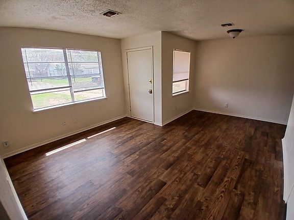 2nd image of 3004 McGaha Ave