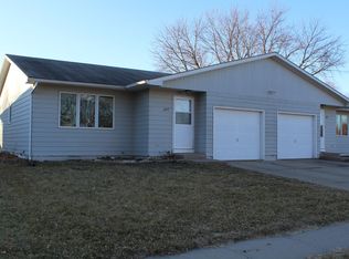 2645-2647 Idaho Ave, Fremont, NE 68025