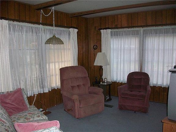 3rd image of 614 Sandpiper Dr