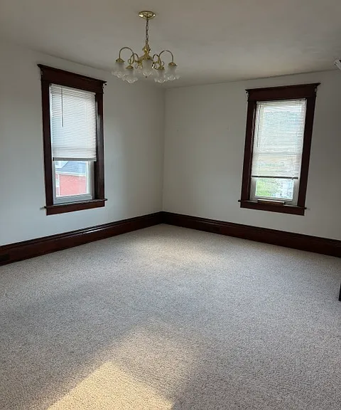 517 Maple St #2 — Photo 4