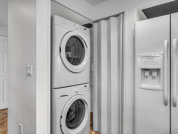 5th image of 13200 Pacific Promenade APT 415