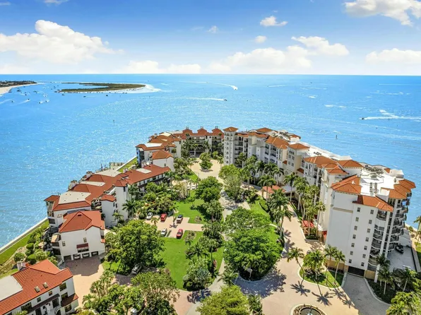 502 La Peninsula Blvd #502, Naples, FL 34113