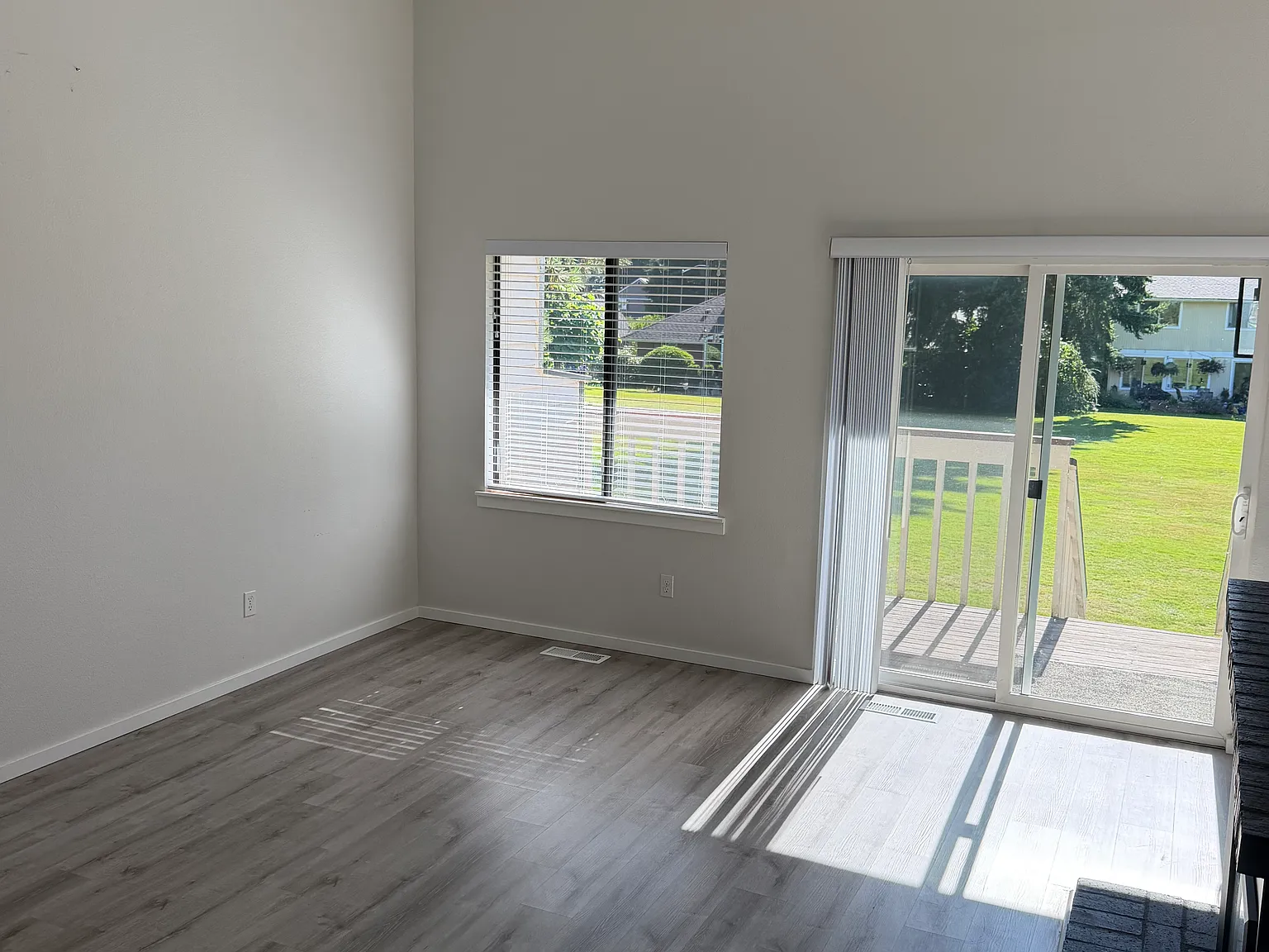 1124 N Vassault St — Photo 3