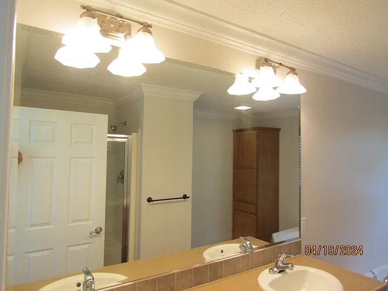 2130-HWY 111th — Photo 29