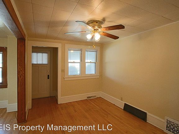 4th image of 5815 W Vliet St