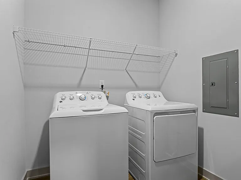 Litchford 315 Apartments — Photo 37