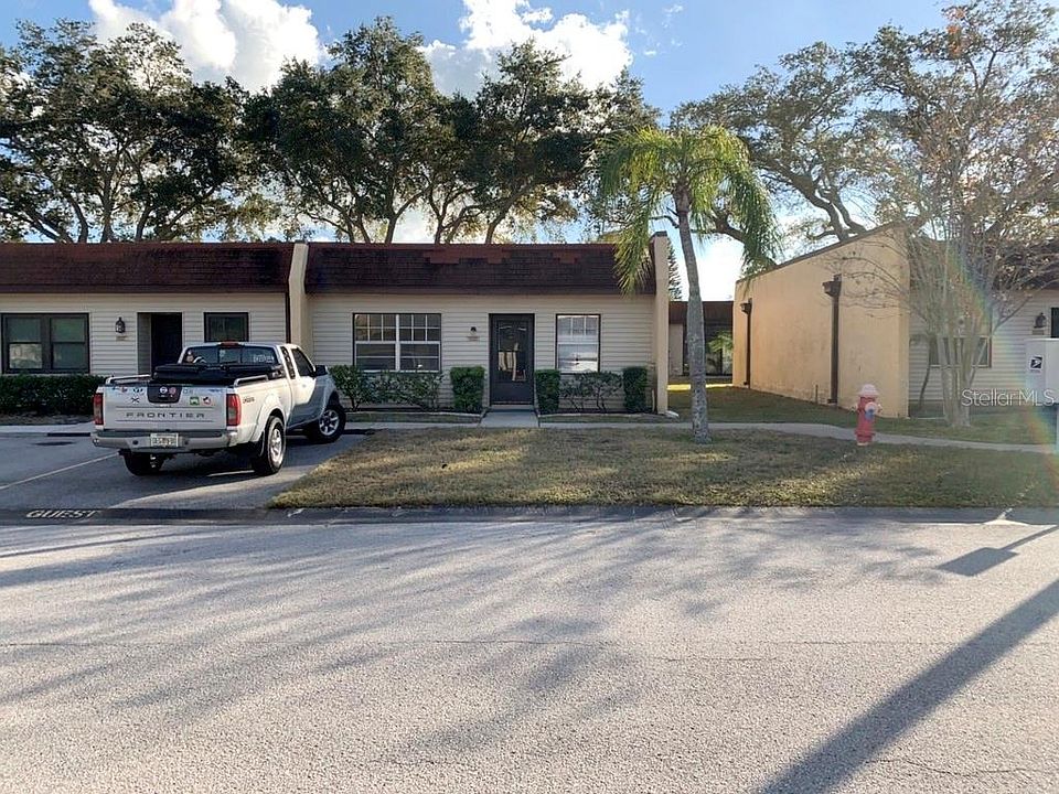 1st image of 13860 Oakwood Ln #13860