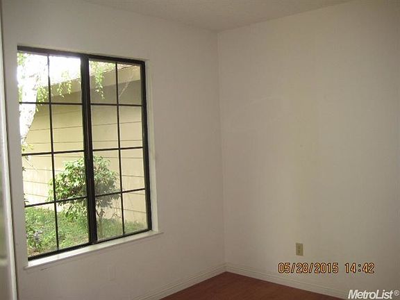 4th image of 85 Blue Water Cir
